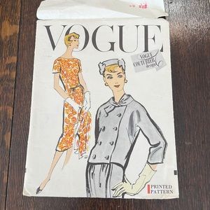 Vintage Vogue Couturier design 999 sewing pattern 1957